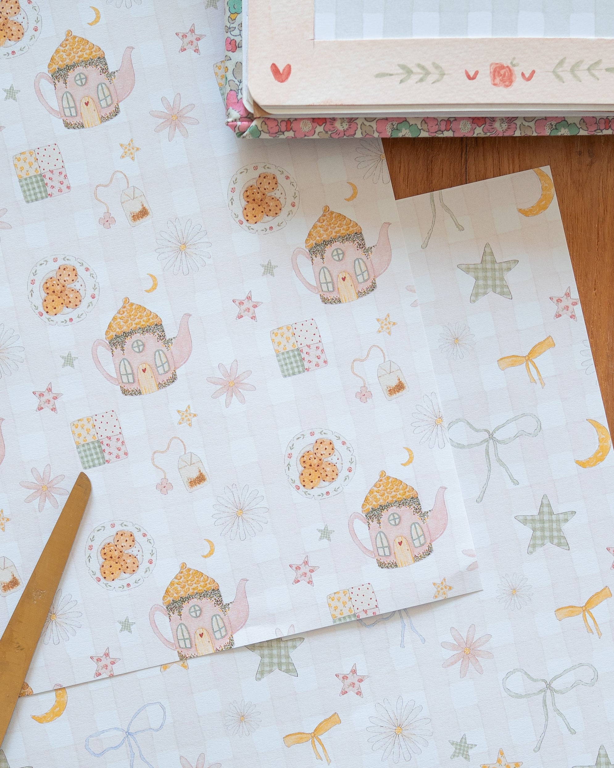 Lot de 2 papiers scrapbooking A4 - Cottage